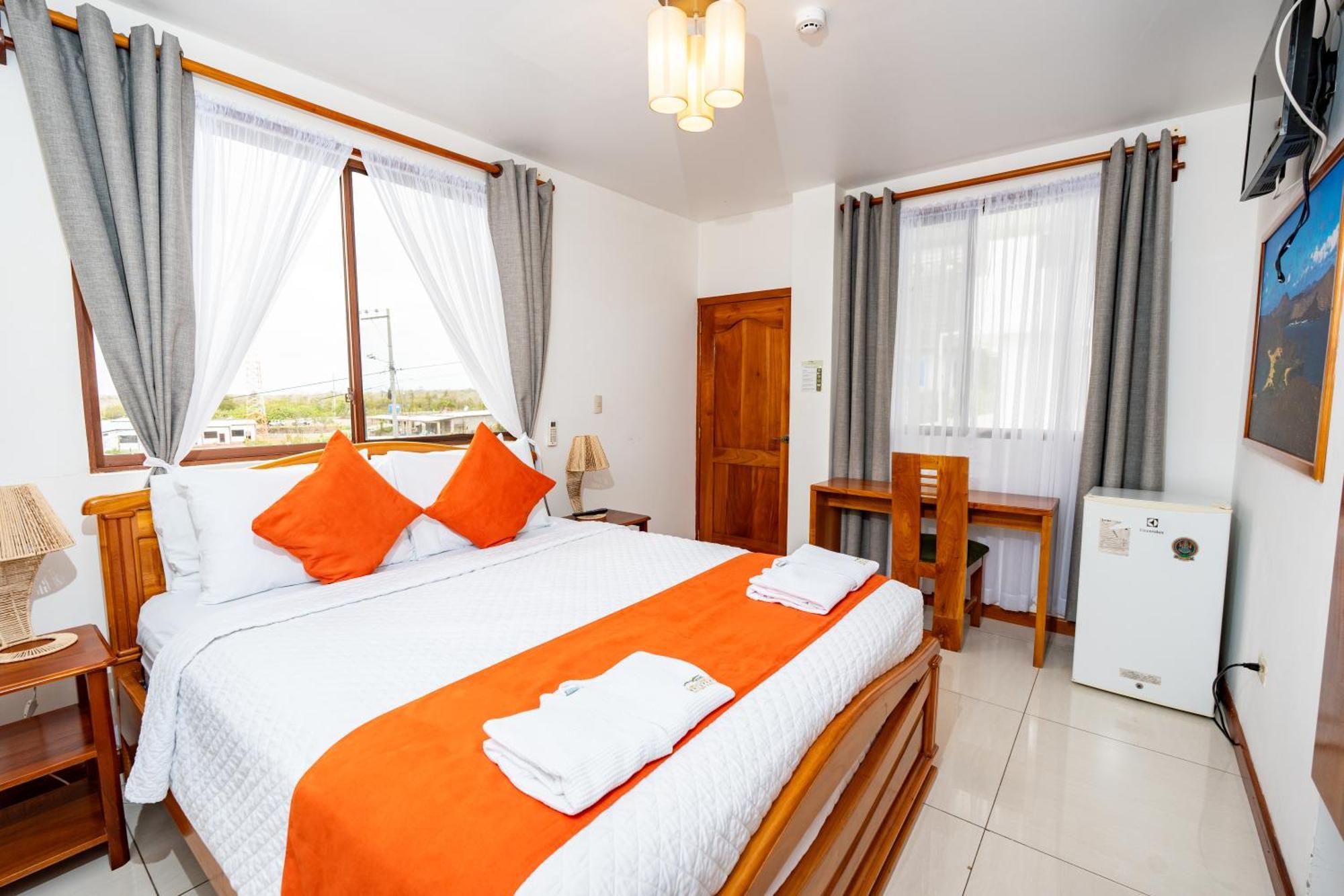 El Descanso Del Guia Puerto Ayora  Εξωτερικό φωτογραφία