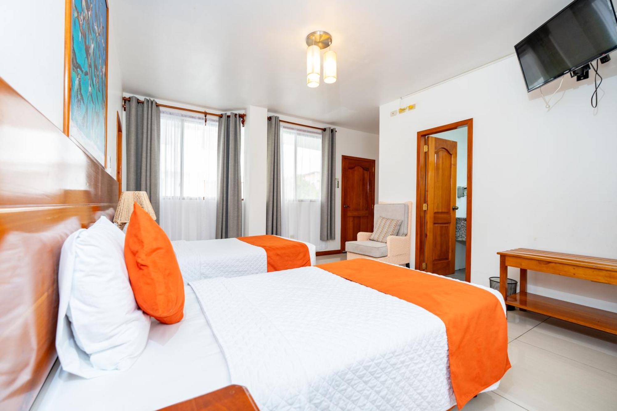 El Descanso Del Guia Puerto Ayora  Εξωτερικό φωτογραφία